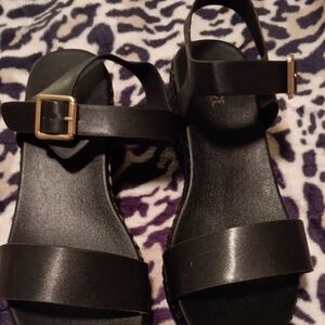 Rouge! Black Sandals with Gold Buckle